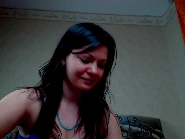 Live sex webcam photo for MaryLessy #241402133