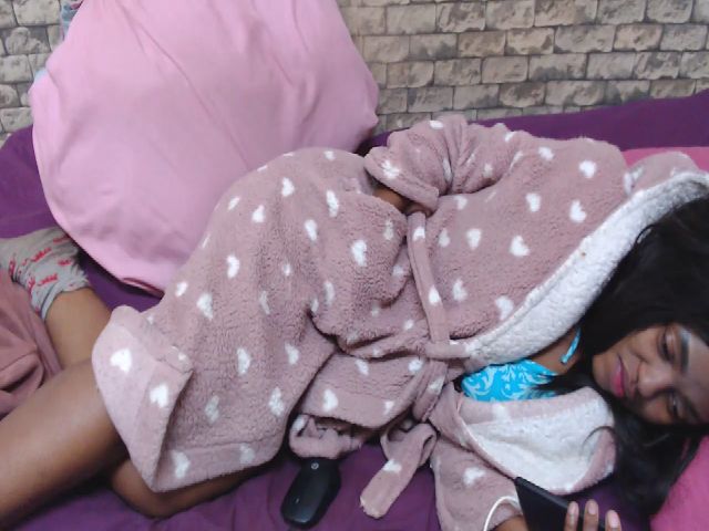 Live sex webcam photo for Presh000 #255117255