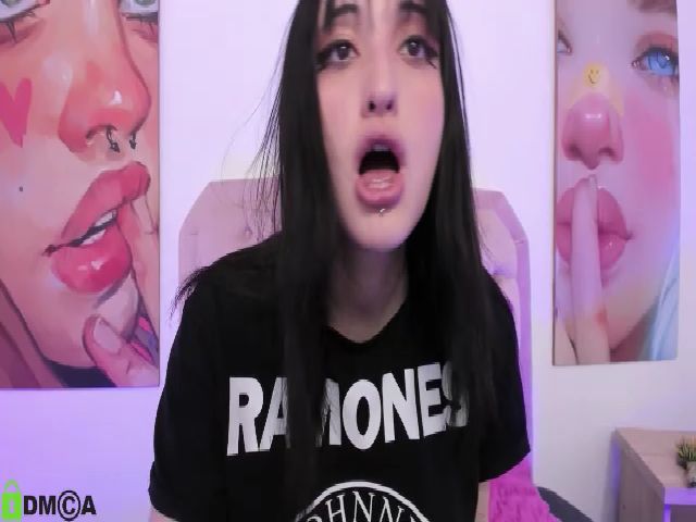 Live sex webcam photo for Evee_j #254820656