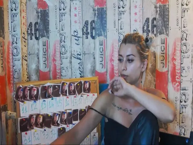Live sex webcam photo for RubbyKalifha #262997161