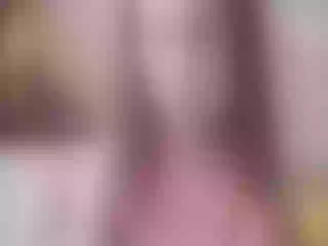 Live sex webcam photo for LilEmmy1999 #264482695
