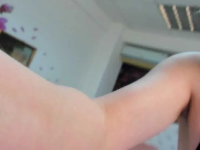 Live sex webcam photo for freyyaamore #241283906