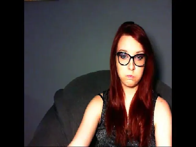 Live sex webcam photo for VirginLuna18 #259342807