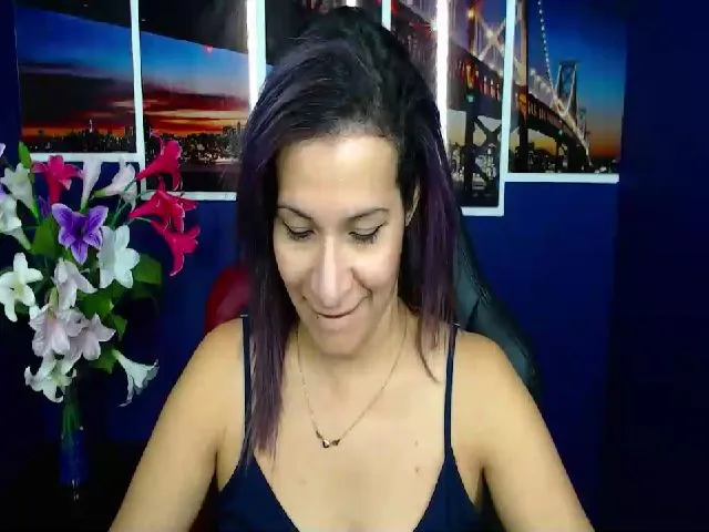 Live sex webcam photo for Infernalsexx #255820046
