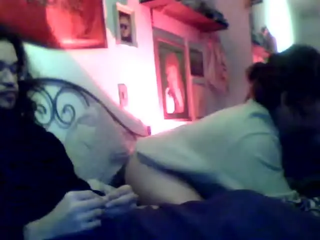 Live sex webcam photo for _333denki