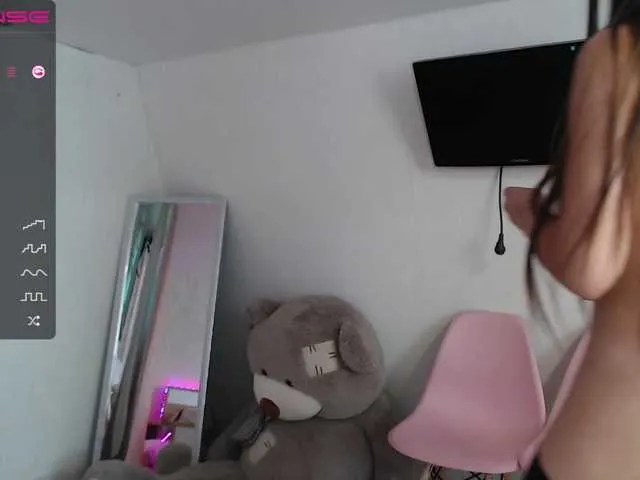 Live sex webcam photo for -MaybeBaby- #265666940