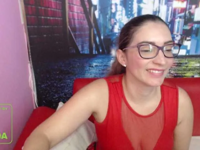 Live sex webcam photo for jeniferblanco #265669363