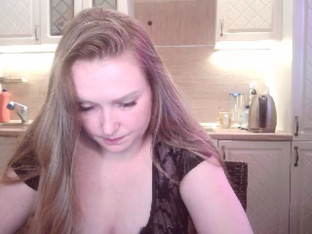 Live sex webcam photo for JaneGrey111 #265648306