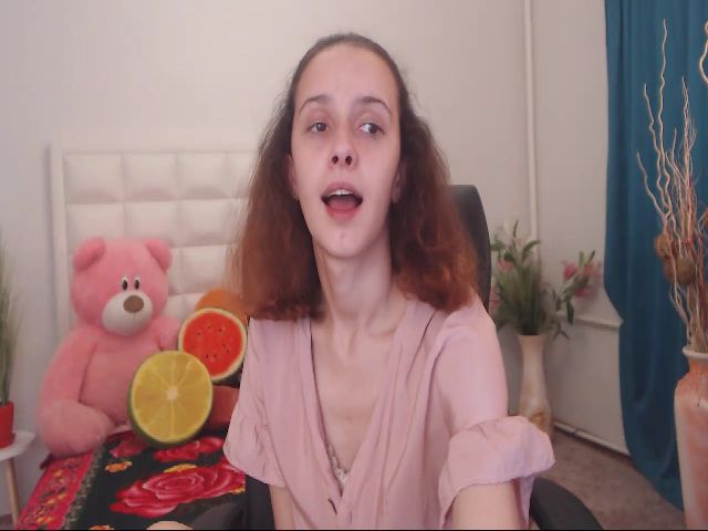 Live sex webcam photo for IrisNichols #265694426