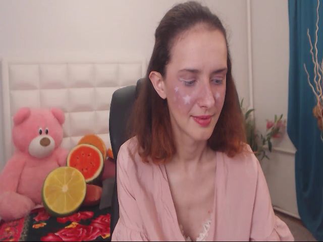 Live sex webcam photo for IrisNichols #265741924