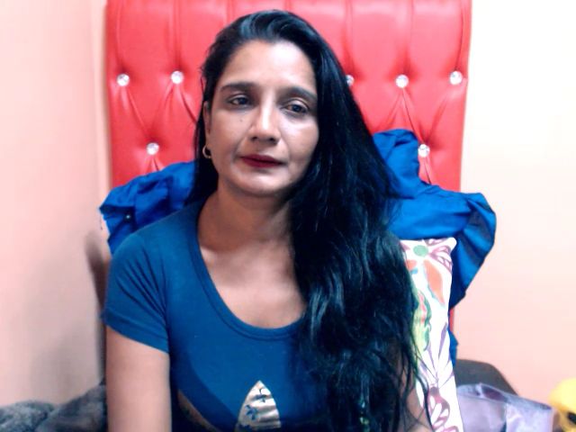 Live sex webcam photo for INDIANCANDY69 #265648353