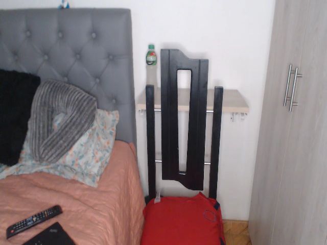 Live sex webcam photo for Sol_rouse1 #265684692