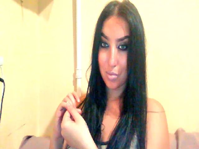 Live sex webcam photo for TiptoPanther #265697322