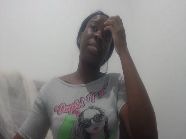 Live sex webcam photo for Ebonywitney_x #265679262
