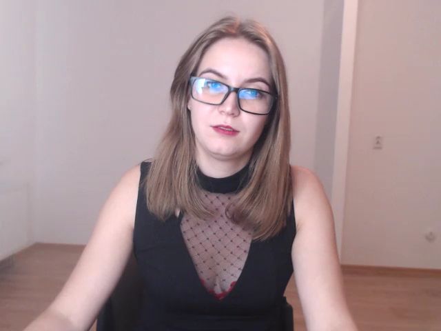 Live sex webcam photo for ALESSA_MOON #265740464