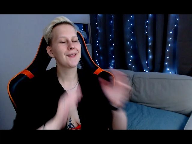 Live sex webcam photo for Oh_daisy #265770670