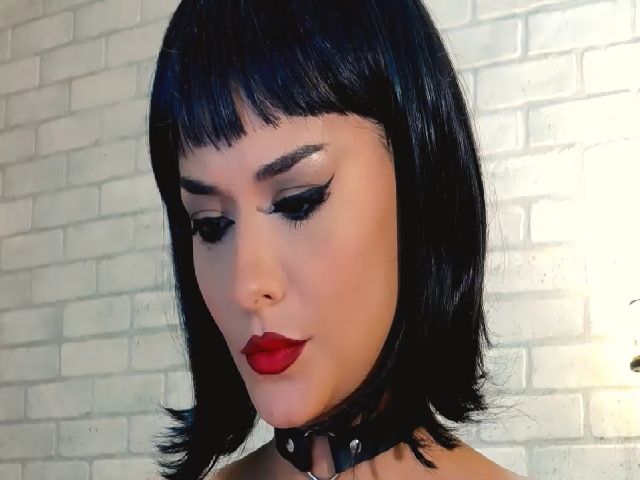 Live sex webcam photo for RomanticNymph #265720755