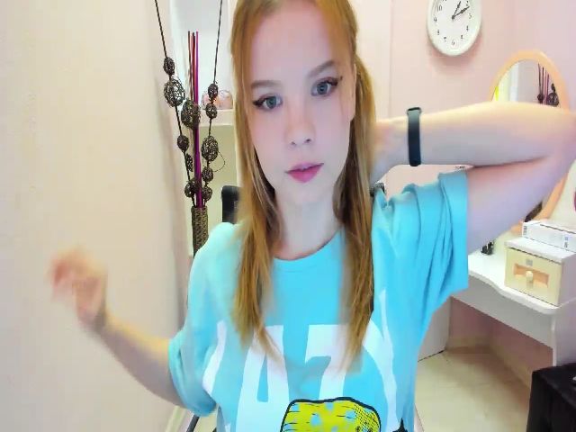 Live sex webcam photo for VeronicaRangy #265753608