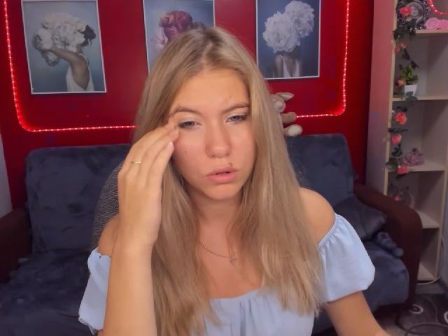 Live sex webcam photo for BrownieFay #265673426