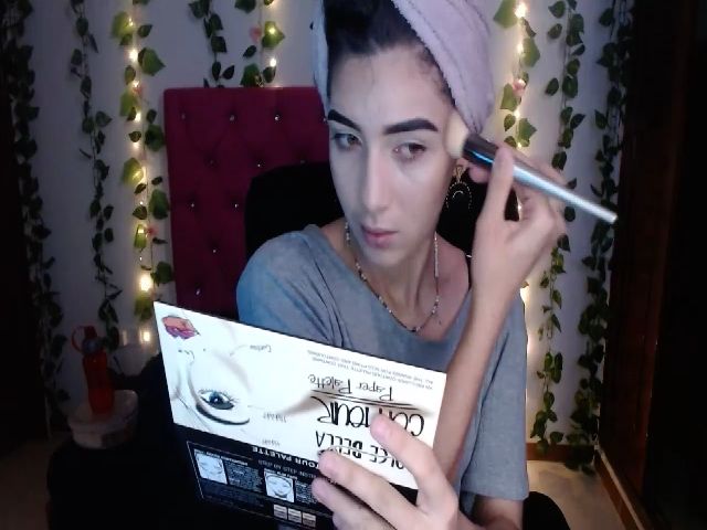 Live sex webcam photo for Isabelle_wood #265706746