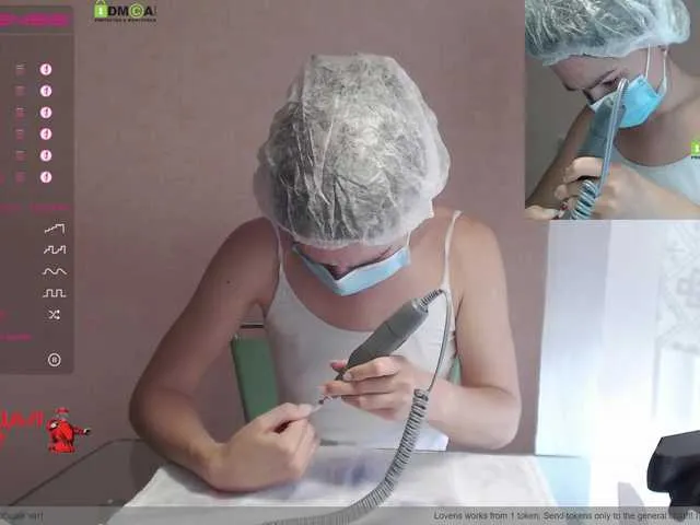 Live sex webcam photo for Girl-Ksenia #266001936