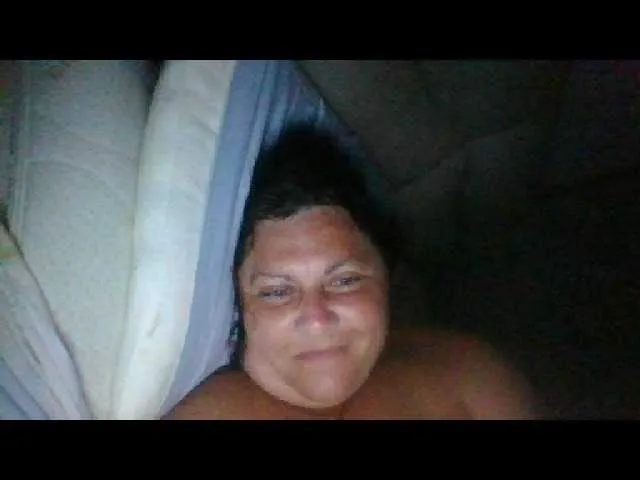 Live sex webcam photo for sexydeby #266120259