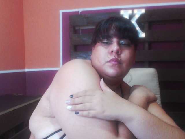 Live sex webcam photo for Kendra-live #265909732