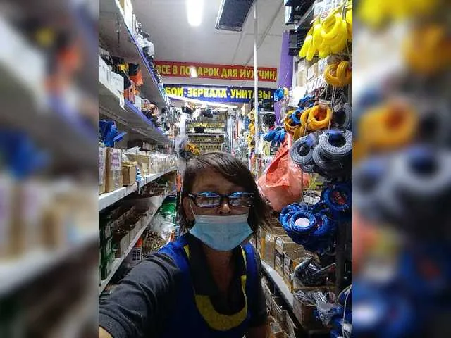 Live sex webcam photo for LunaXKinky #266002835