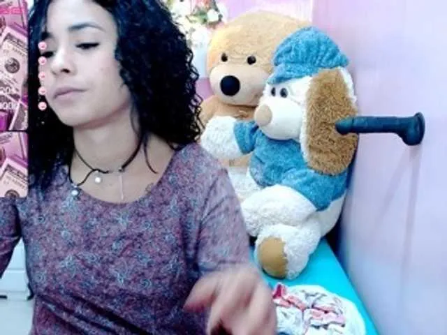 Live sex webcam photo for GlendaHolt #266004205