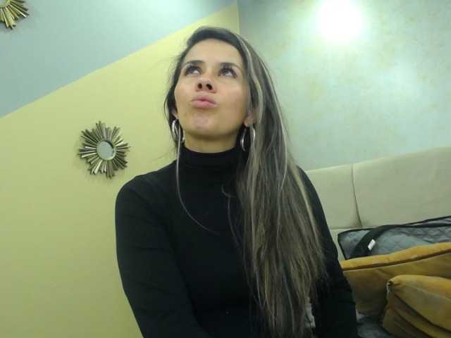 Live sex webcam photo for Jipsya #266122202