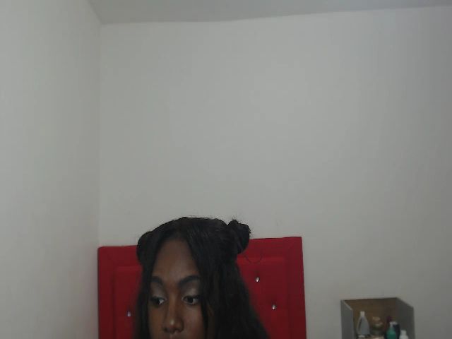 Live sex webcam photo for Brittany_x1 #265912261