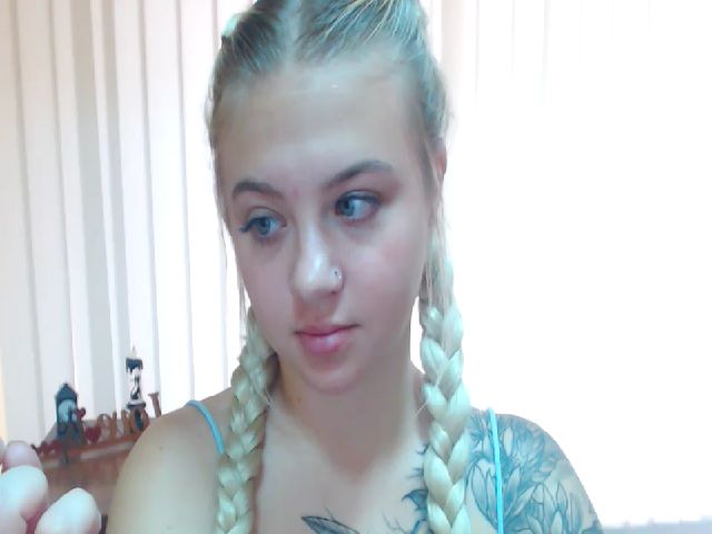 Live sex webcam photo for KalipsoHun #265920750