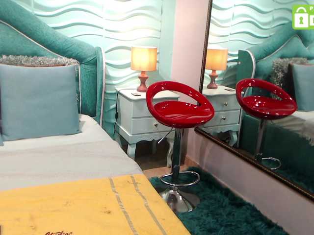 Live sex webcam photo for GabyConnell #266121897