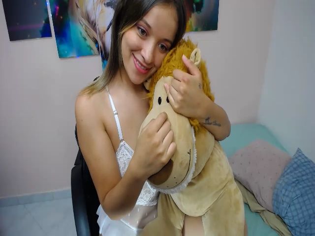 Live sex webcam photo for ANETTE_ALVES #266184091