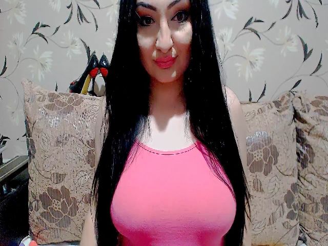 Live sex webcam photo for Cindystar5 #266195184