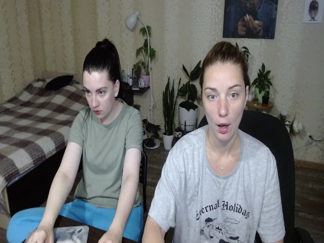 Live sex webcam photo for Emi_lywild #265890326