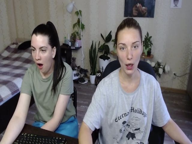 Live sex webcam photo for Emi_lywild #265929537