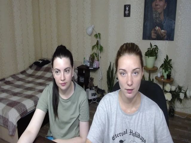Live sex webcam photo for Emi_lywild #266015186