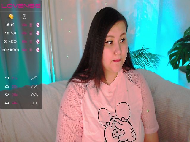 Live sex webcam photo for MinaMosss #265985861