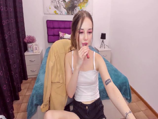 Live sex webcam photo for AmyGarden #266064590