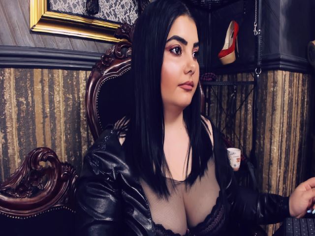 Live sex webcam photo for MelissaGlow #266064740