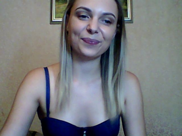 Live sex webcam photo for BreeAngel #265999378