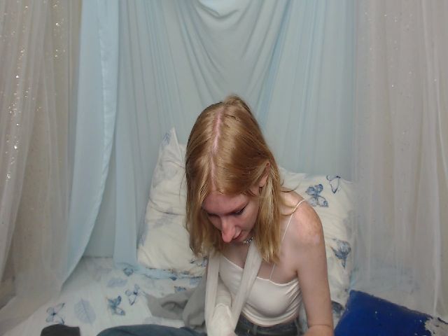 Live sex webcam photo for ImFoxx #265959812