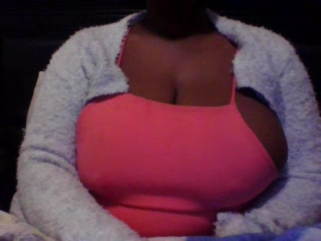 Live sex webcam photo for TheMajestibbb #266135325