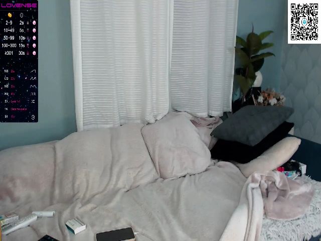 Live sex webcam photo for Lildevilxyx #266109088