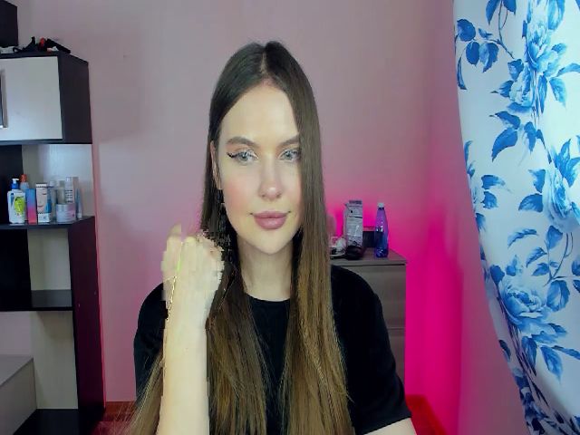Live sex webcam photo for Daisymarly #265898657