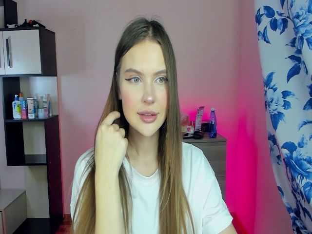 Live sex webcam photo for Daisymarly #266197467