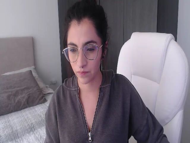 Live sex webcam photo for Amelie_moon_ #266148479