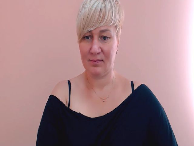 Live sex webcam photo for KailyMey #266008307