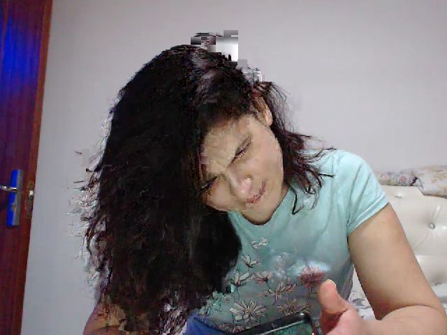 Live sex webcam photo for Emilia32 #266113933